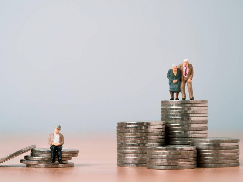 想在65歲退休，每個月要存多少？第一名分析師用「4％存錢法則」，40歲就財務自由